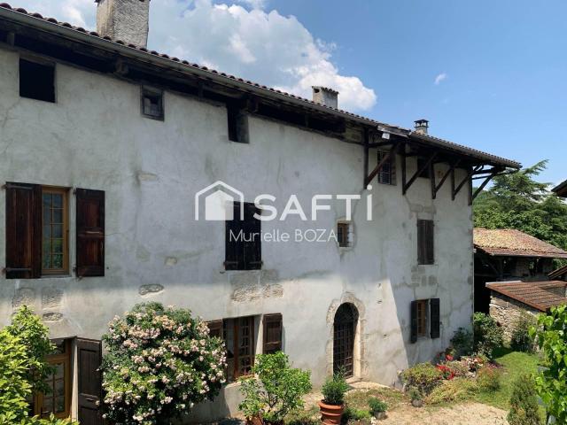 Maison 9 pièces 274 m²