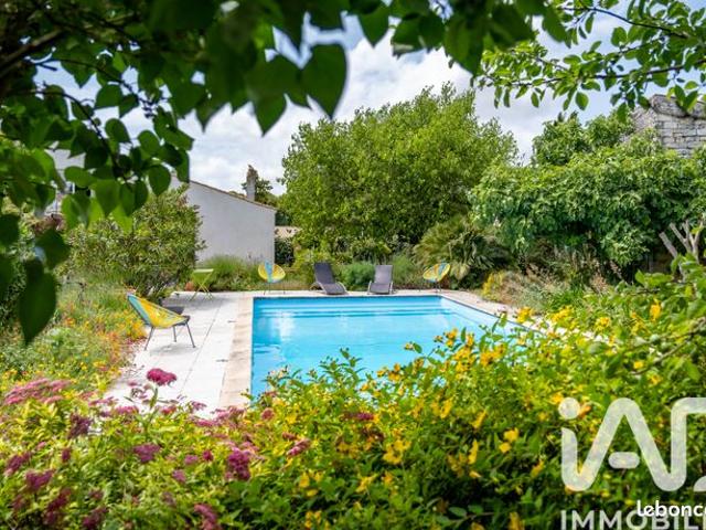 Maison 9 pièces 275 m²