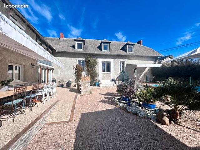 Maison 9 pièces 276 m²