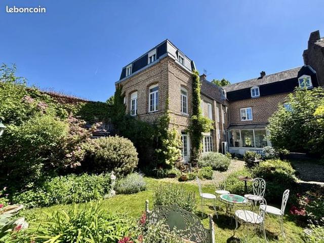 Maison 9 pièces 276 m²