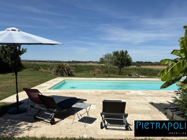 Maison 9 pièces 277 m²