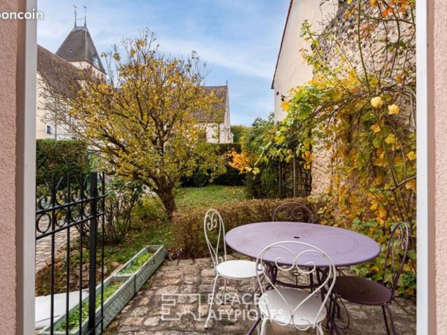 Maison 9 pièces 277 m²