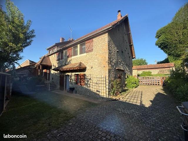 Maison 9 pièces 277 m²