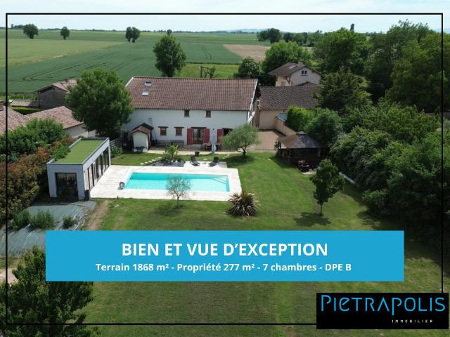 Maison 9 pièces 277 m²