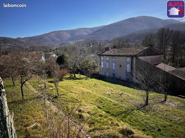 Maison 9 pièces 277 m²