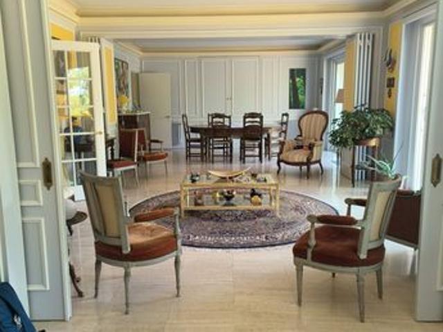 Maison 9 pièces 278 m²