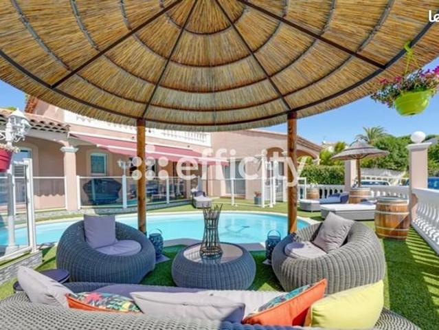 Maison 9 pièces 278 m²