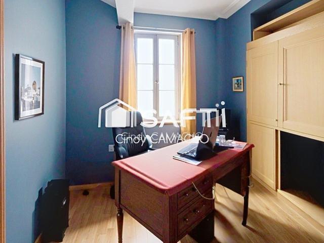 Maison 9 pièces 279 m²