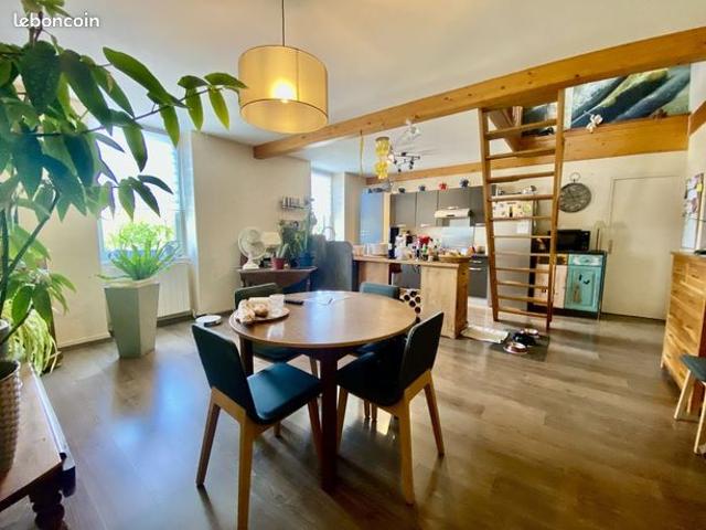 Maison 9 pièces 279 m²