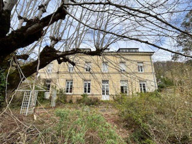 Maison 9 pièces 270 m²