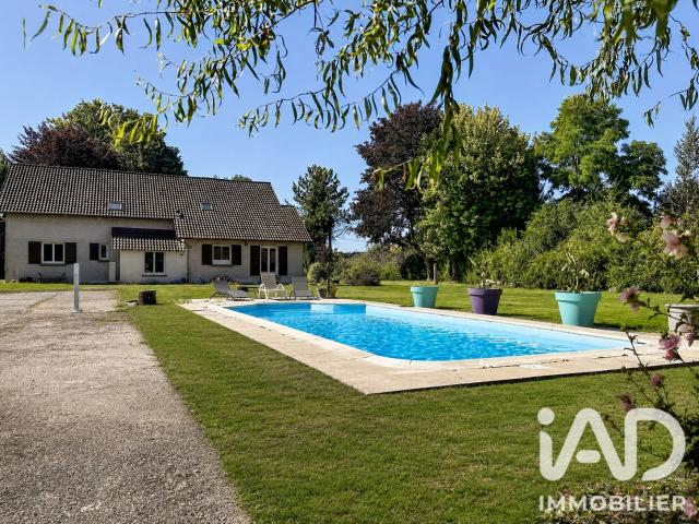 Maison 9 pièces 270 m²
