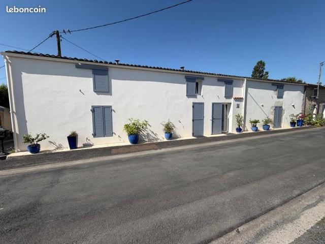 Maison 9 pièces 270 m²