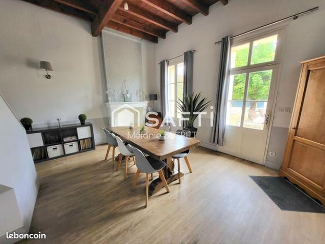 Maison 9 pièces 270 m²