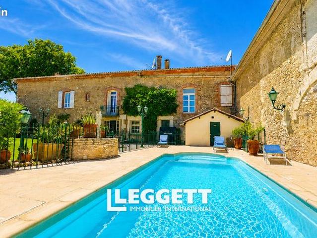 Maison 9 pièces 270 m²