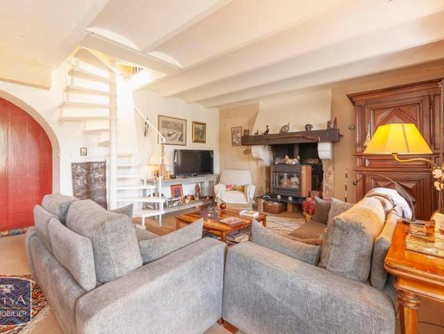 Maison 9 pièces 270 m²