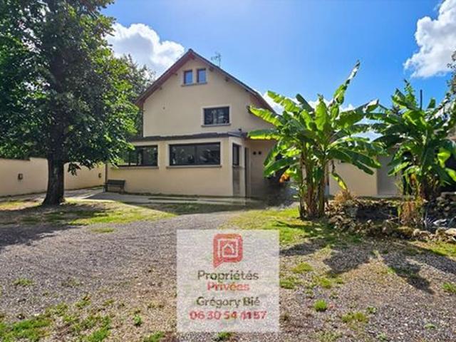 Maison 9 pièces 270 m²