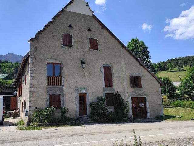 Maison 9 pièces 271 m²