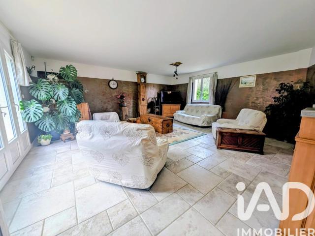 Maison 9 pièces 271 m²