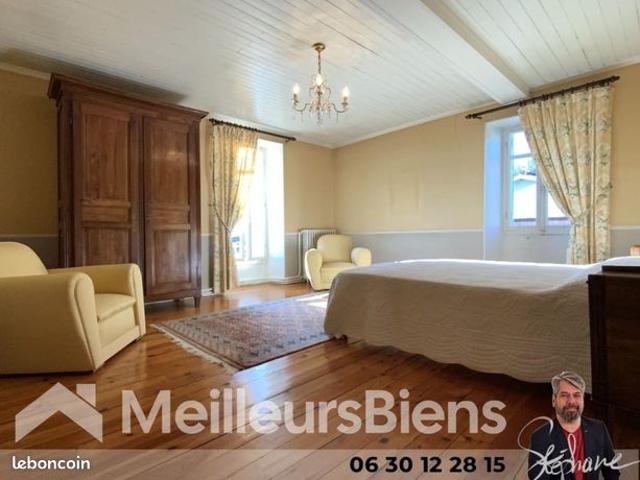 Maison 9 pièces 271 m²