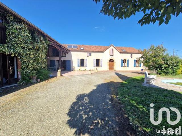 Maison 9 pièces 271 m²