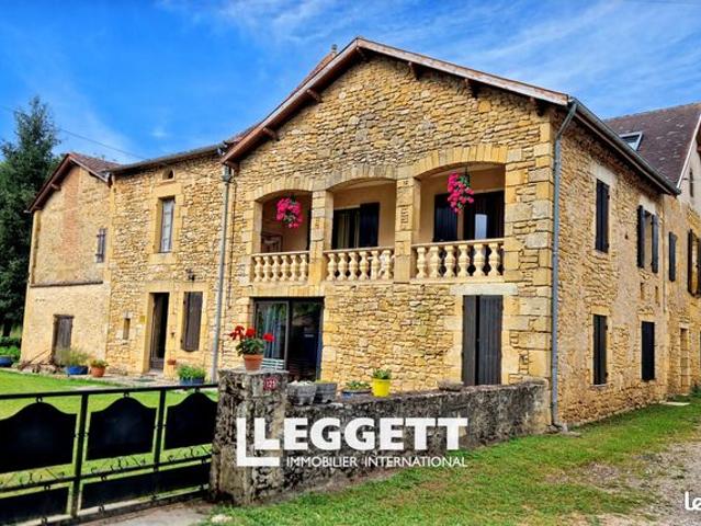 Maison 9 pièces 272 m²