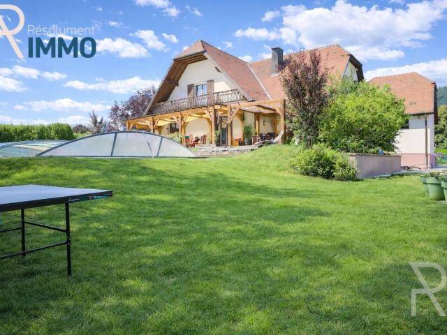Maison 9 pièces 272 m²