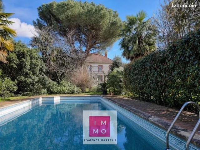 Maison 9 pièces 272 m²