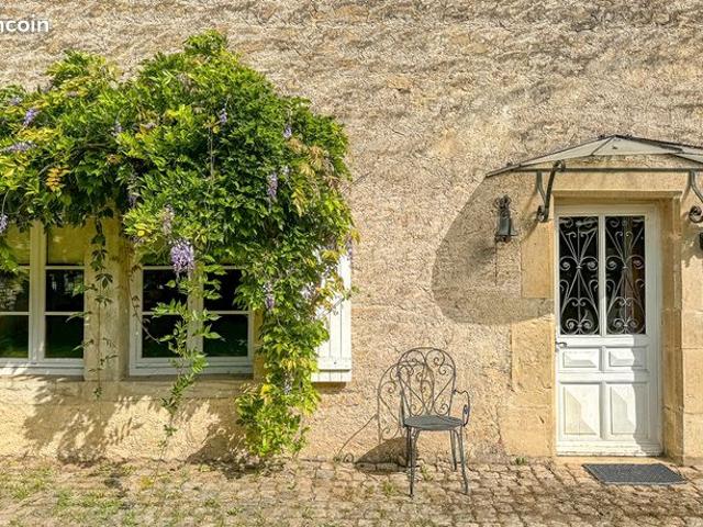 Maison 9 pièces 280 m²