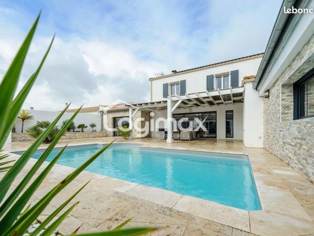 Maison 9 pièces 273 m²