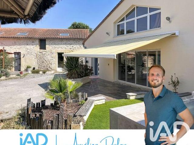 Maison 9 pièces 273 m²