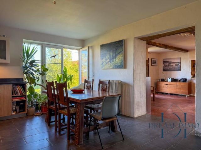 Maison 9 pièces 273 m²