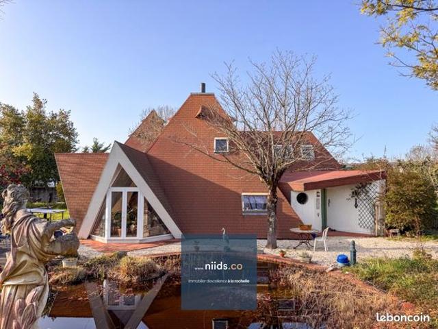 Maison 9 pièces 273 m²