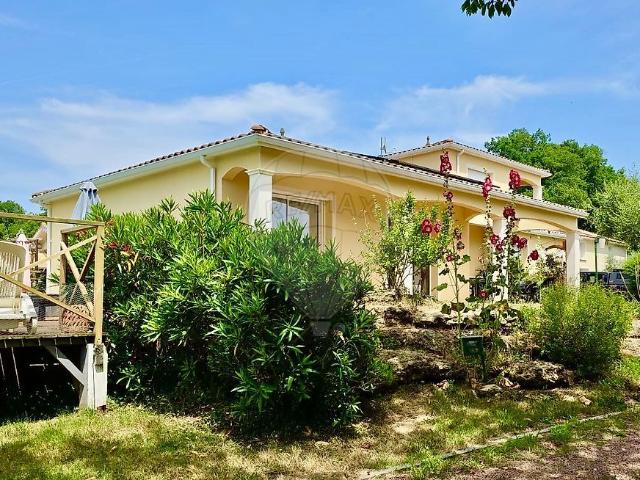 Maison 9 pièces 273 m²