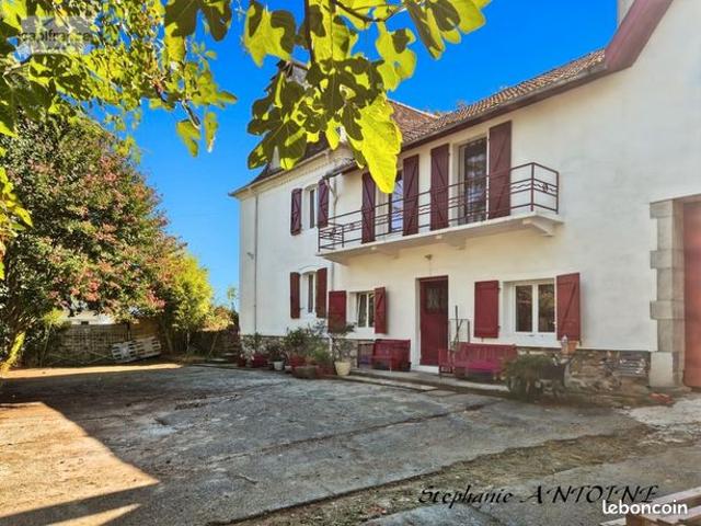 Maison 9 pièces 284 m²
