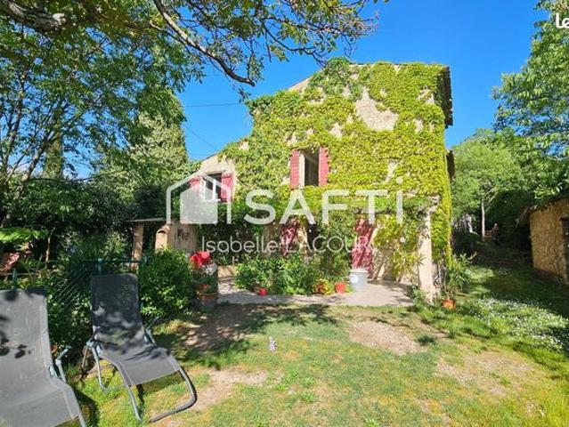 Maison 9 pièces 284 m²