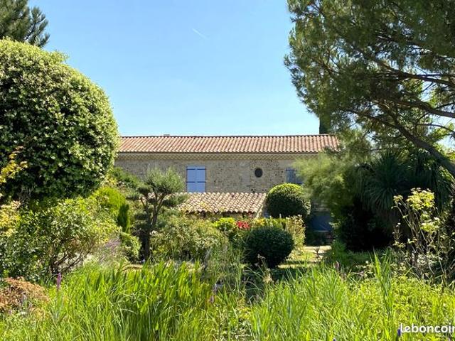Maison 9 pièces 284 m²