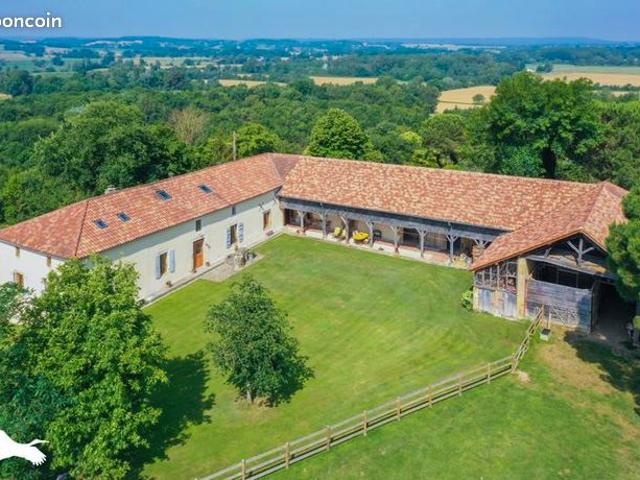 Maison 9 pièces 284 m²