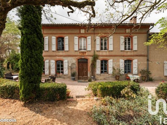 Maison 9 pièces 285 m²