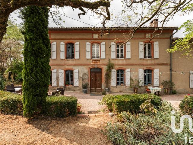 Maison 9 pièces 285 m²