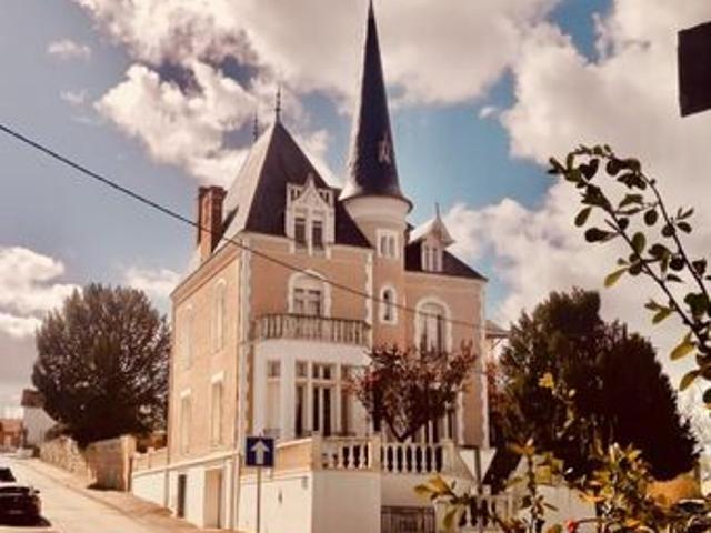 Maison 9 pièces 285 m²