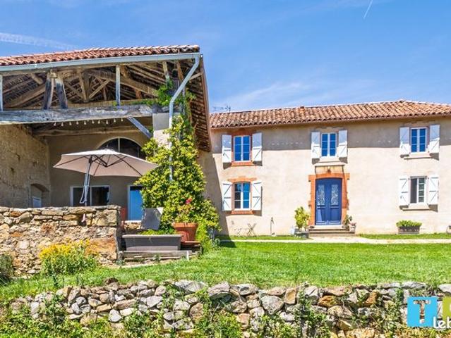 Maison 9 pièces 285 m²
