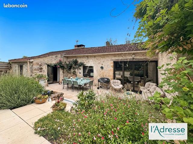 Maison 9 pièces 286 m²