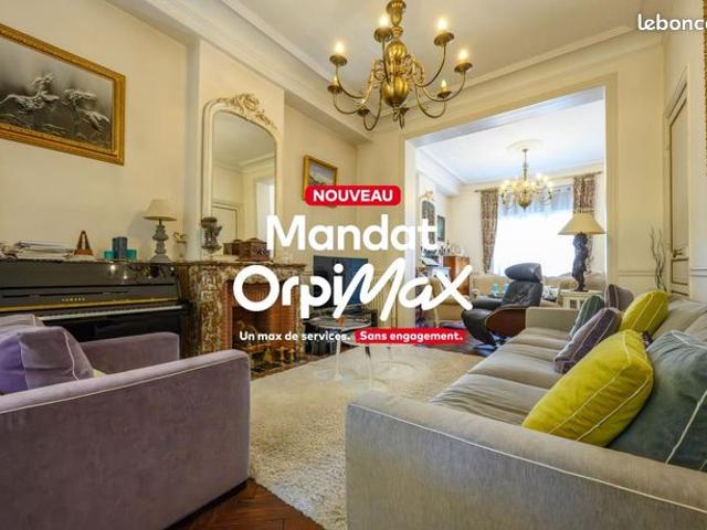 Maison 9 pièces 286 m²