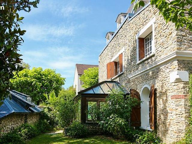 Maison 9 pièces 287 m²