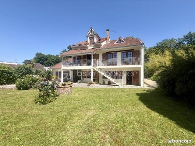 Maison 9 pièces 289 m²