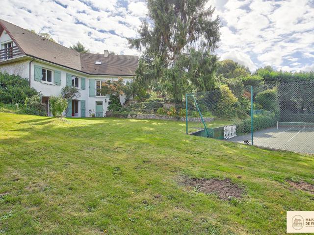 Maison 9 pièces 289 m²
