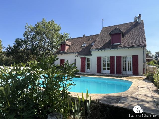 Maison 9 pièces 280 m²