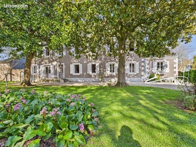 Maison 9 pièces 280 m²
