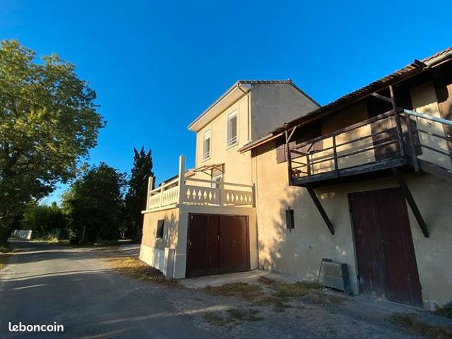 Maison 9 pièces 280 m²