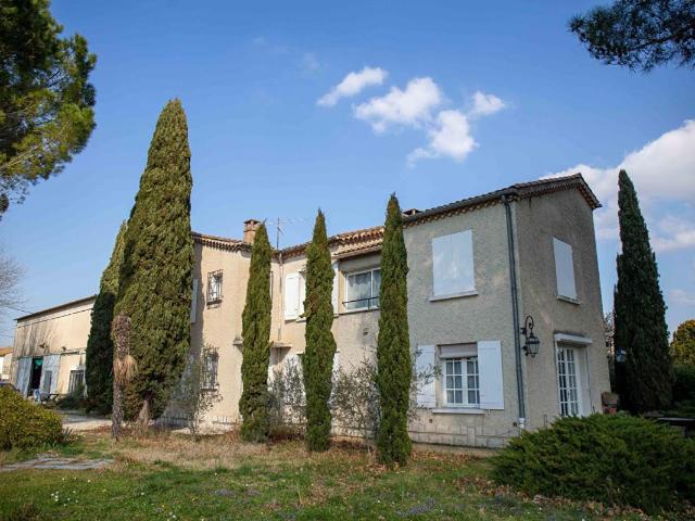 Maison 9 pièces 280 m²